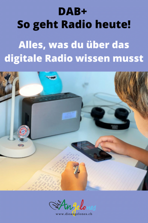 Die Schweiz wechselt bald komplett zum digitalen Radio! Schon jetzt könnt ihr den modernen Standard fast überall bequem über Antenne empfangen. Im Verlaufe des Jahres werden die ersten UKW-Sender dann definitiv abgeschaltet und sind neu über DAB+ zu empfangen. Alles, was ihr für den tollen digitalen Klang und die praktischen Zusatzdienste benötigt, ist ein Empfangsgerät mit DAB+. Was bedeutet die Umstellung für den bisherigen Radio und für die UKW-Lieblingssender? Und können DAB+-Geräte mehr als Radio? Wir verraten es euch!