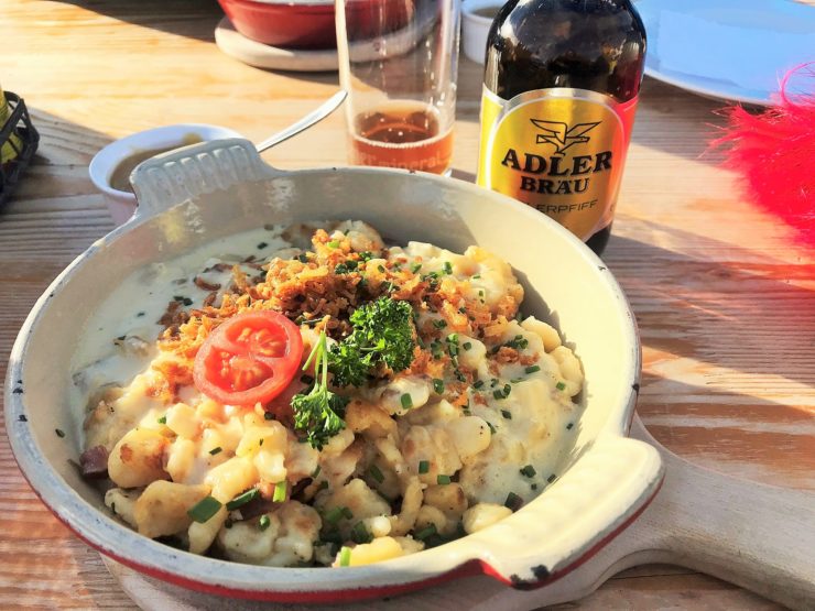 Skifahren in Elm mit der Familie