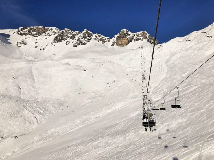 Skifahren in Elm mit der Familie