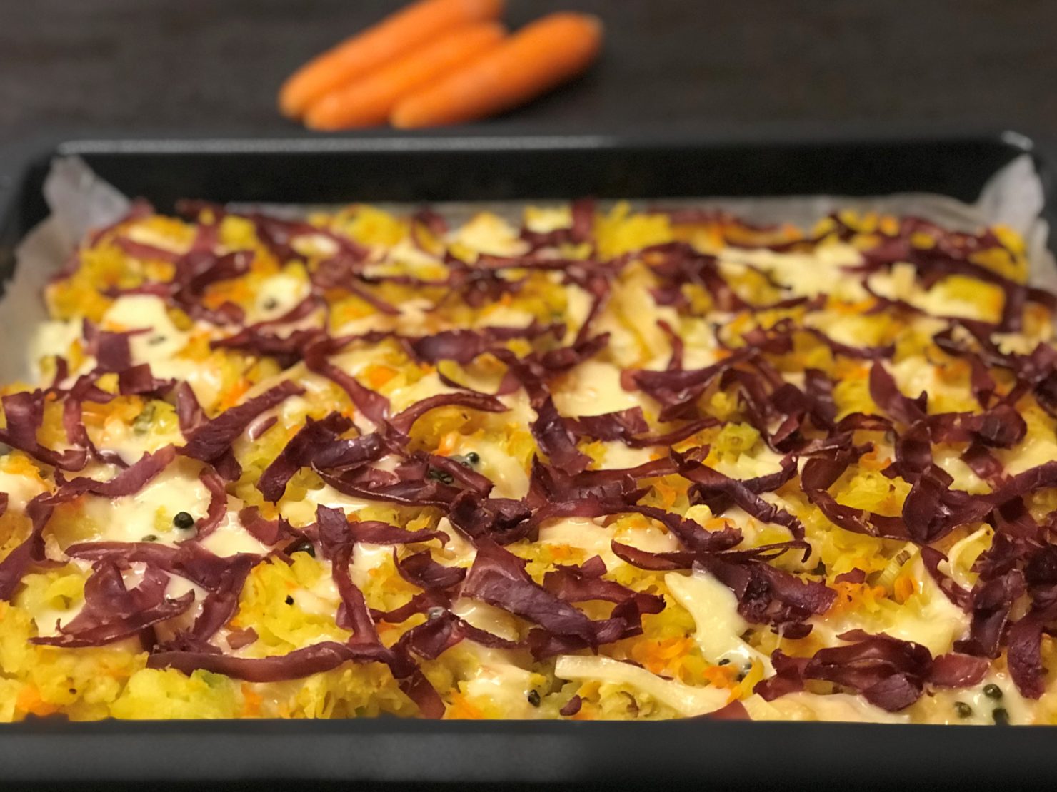 Ofenrösti mit Bündnerfleisch - Schweizer Klassiker auf dem ... Ofenrösti mit Bündnerfleisch - Schweizer Klassiker auf dem ...