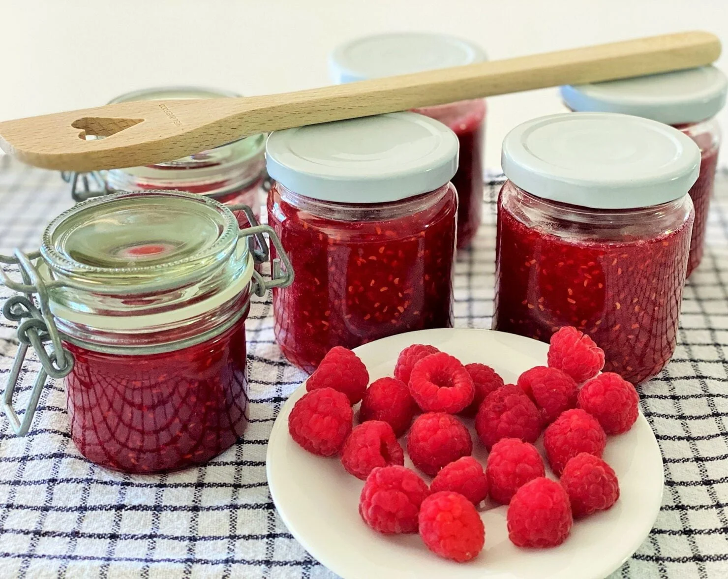 Himbeer-Konfitüre selber machen - blitzschnell &amp; einfach
