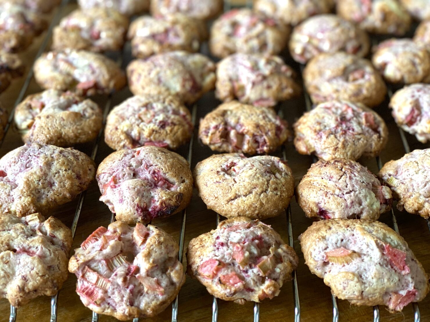 Rhabarber-Himbeer-Cookies