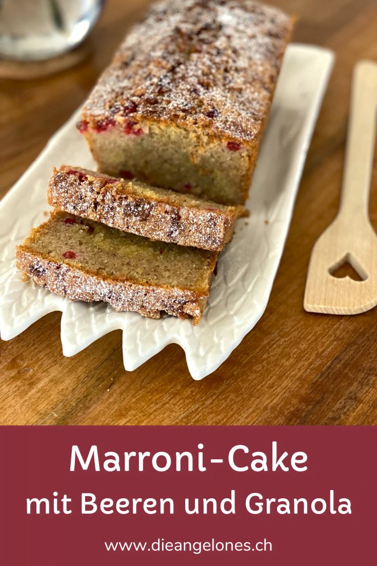 Dieser Marroni Cake mit Beeren und Granola ist einfach und schnell gebacken und schmeckt fruchtig und währschaft zugleich.